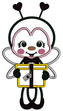 Bee Holding Gift Box With Heart And Bow Valentine's Day Applique Machine Embroidery Design Digitized Pattern