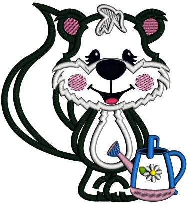 Cute Little Gardner Skunk Applique Machine Embroidery Design Digitized Pattern