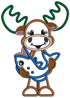 Moose Holding a Big Fish Applique Machine Embroidery Design Digitized Pattern