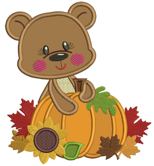 Bear Holding a Big Pumpkin With Leaves Thanksgiving Applique Machine Embroidery Design Digitized Pattern
