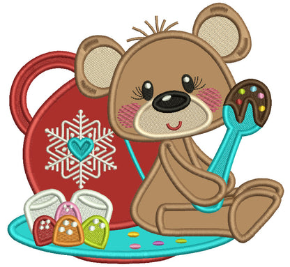 Cute Little Bear Eating Chocolate Christmas Applique Machine Embroidery Design Digitized Pattern